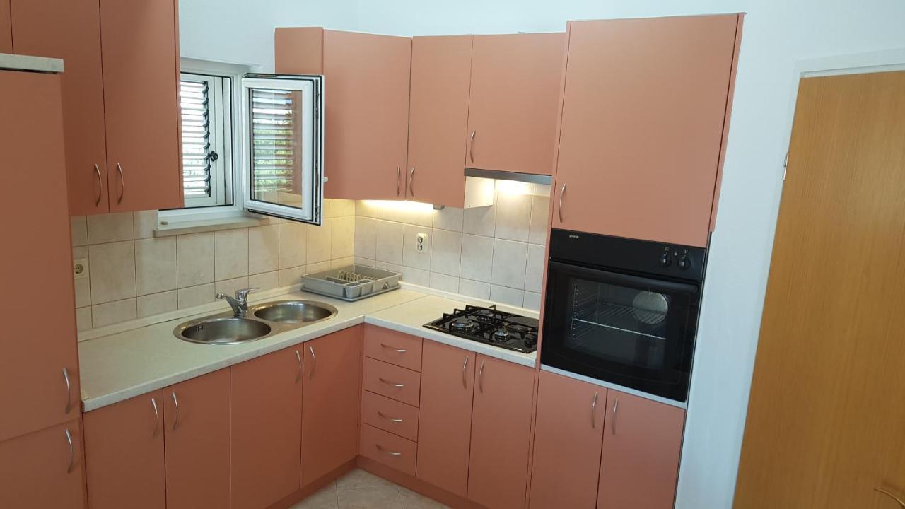 Apartments Edita Макарска Экстерьер фото