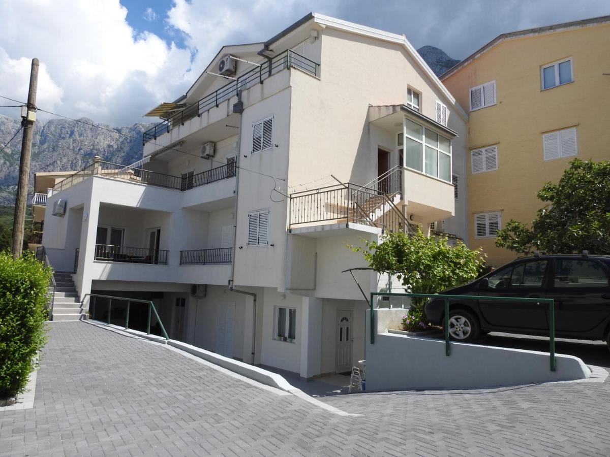 Apartments Edita Макарска Экстерьер фото